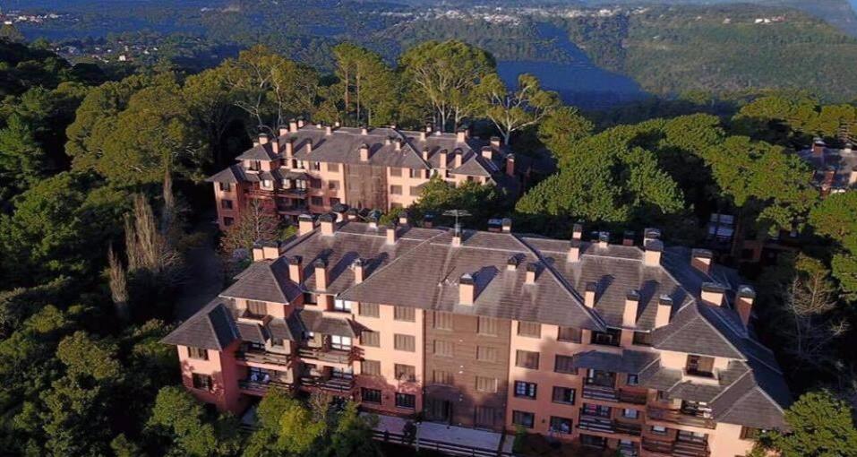 Ap Gramado Knorrville com lareira - 4 pessoas - Housity