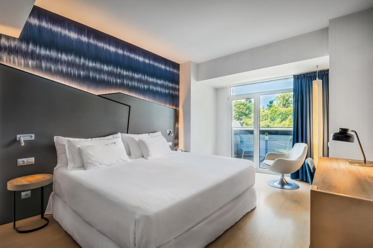 Cama o camas de una habitación en Barceló Costa Vasca