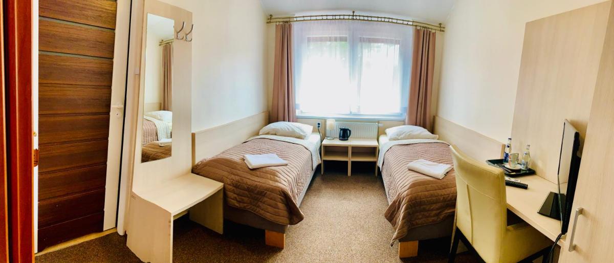 Gościniec Skwierzyna - Housity