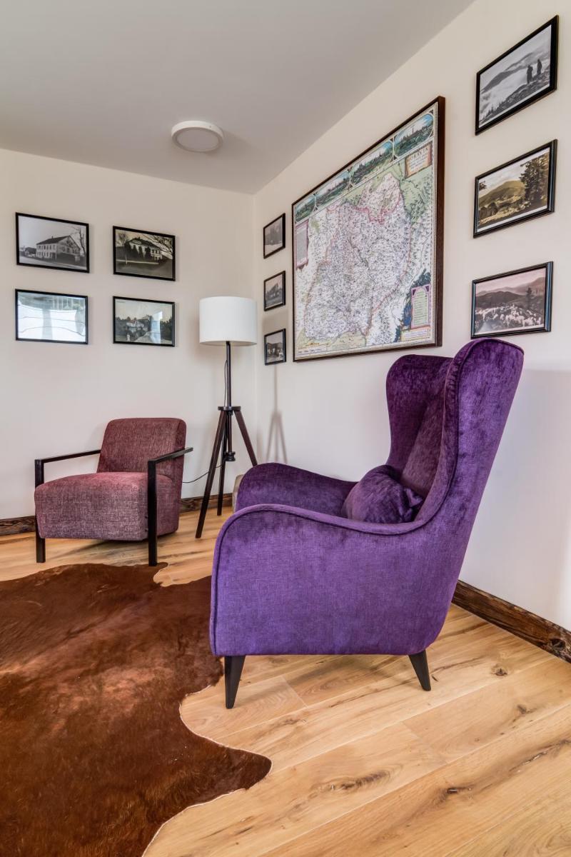Hotel Na Rozcestí - Housity