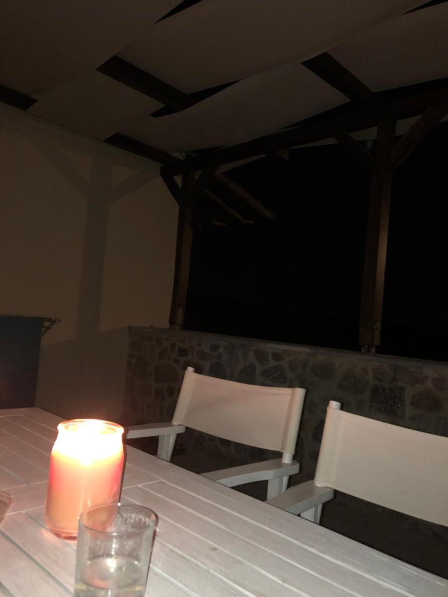 Elata Stone House - Housity