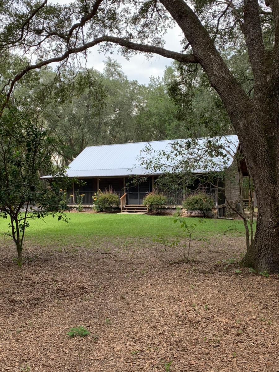 Log Home Guest House - Housity