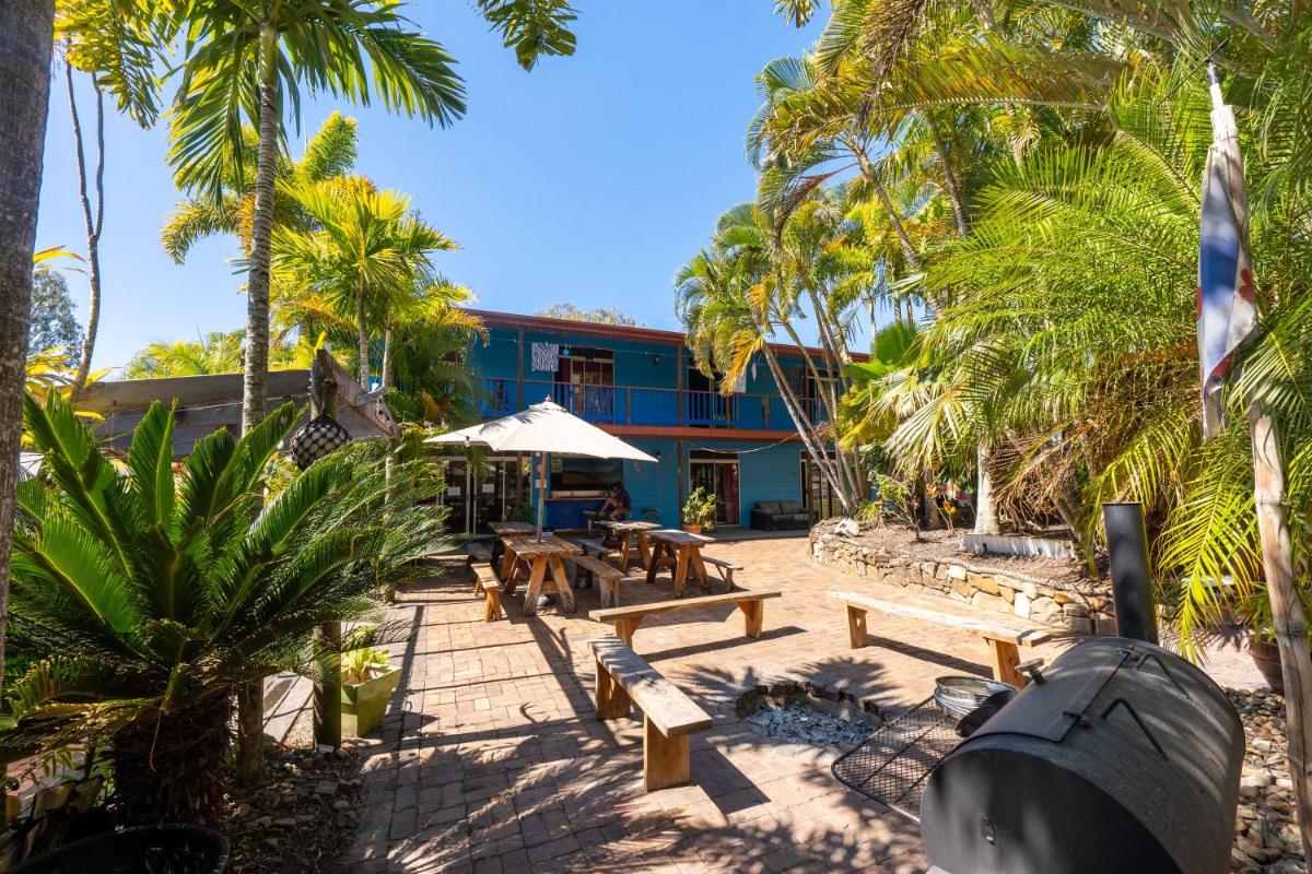Cool Bananas Backpackers - Housity