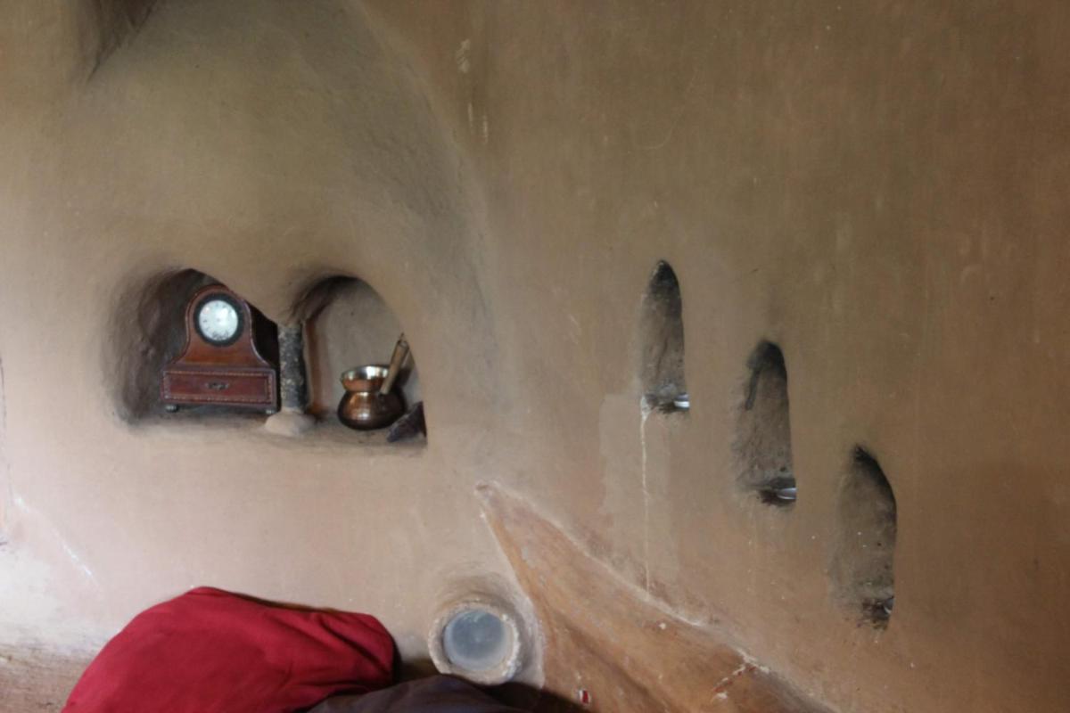 The Clay House - Housity