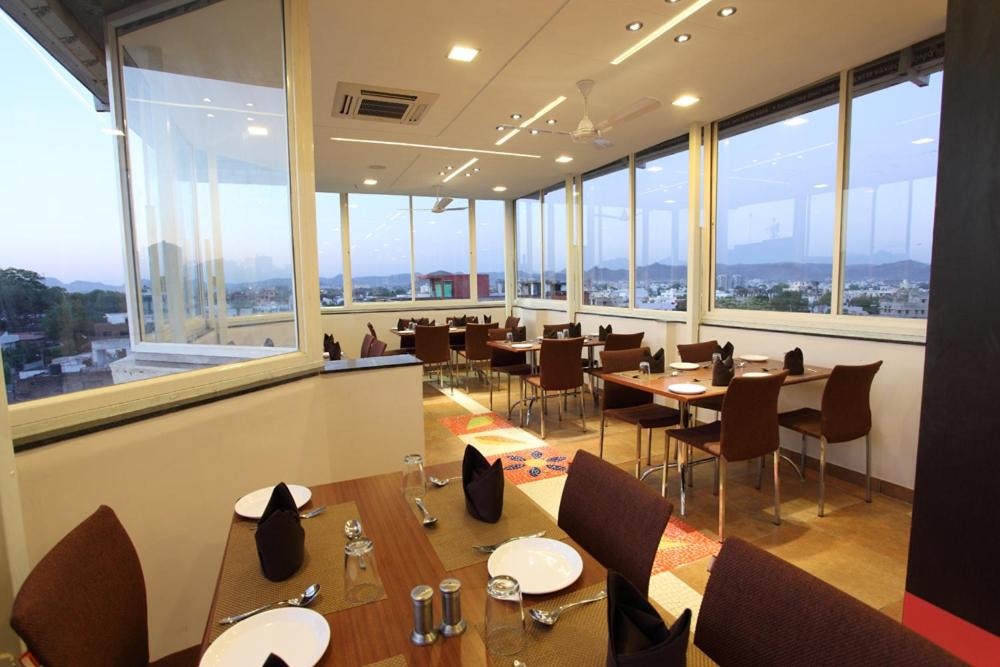 Suitetrails - Hotel Dayal