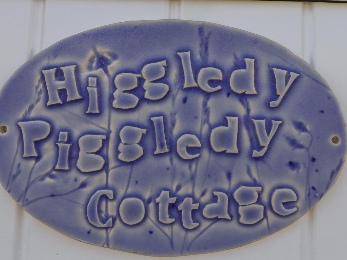 Higgledy Piggledy Cottage - Housity