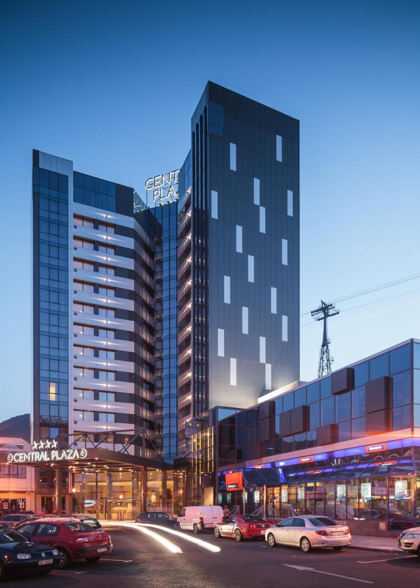 Central Plaza Hotel - Housity
