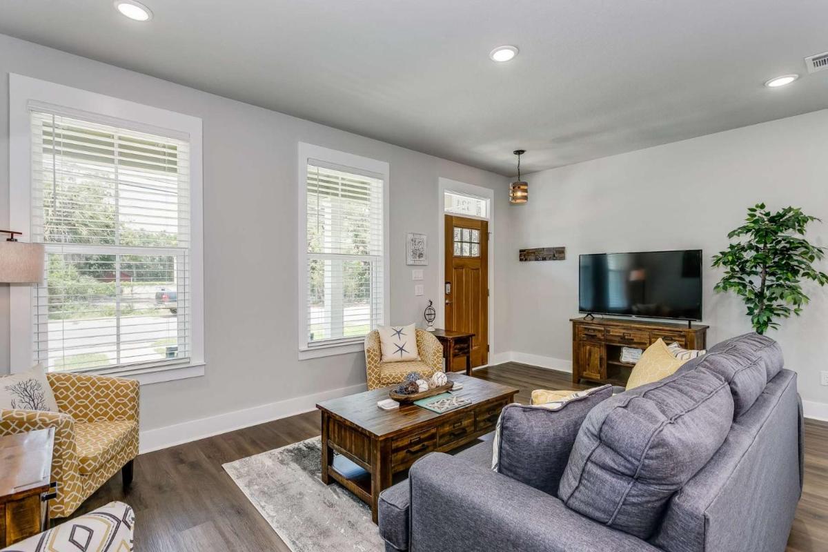 Lone Oak House - Housity