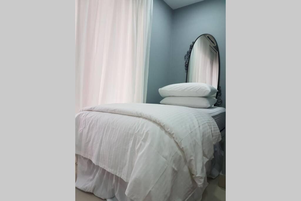 Private studio at Bukit Jelutong - Housity