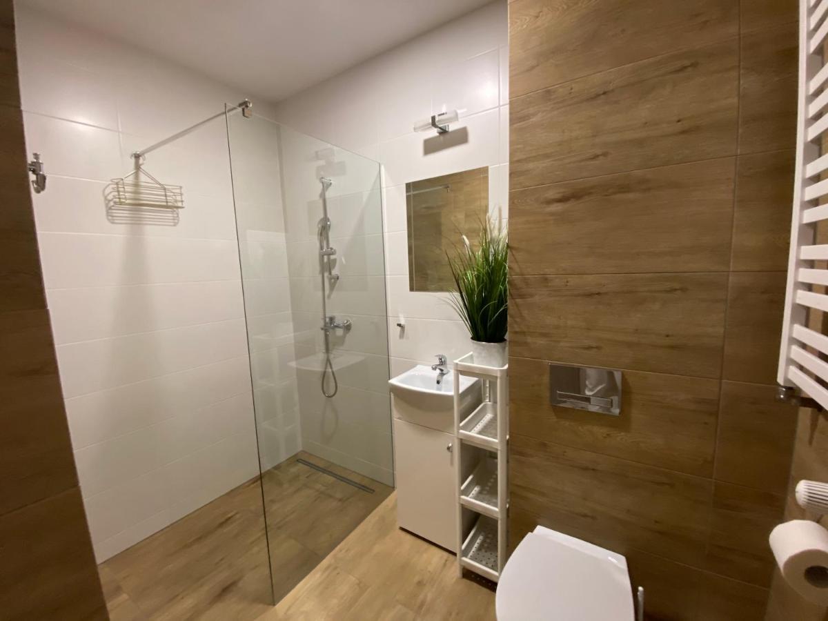 Gościniec przy Spacerowej - Housity
