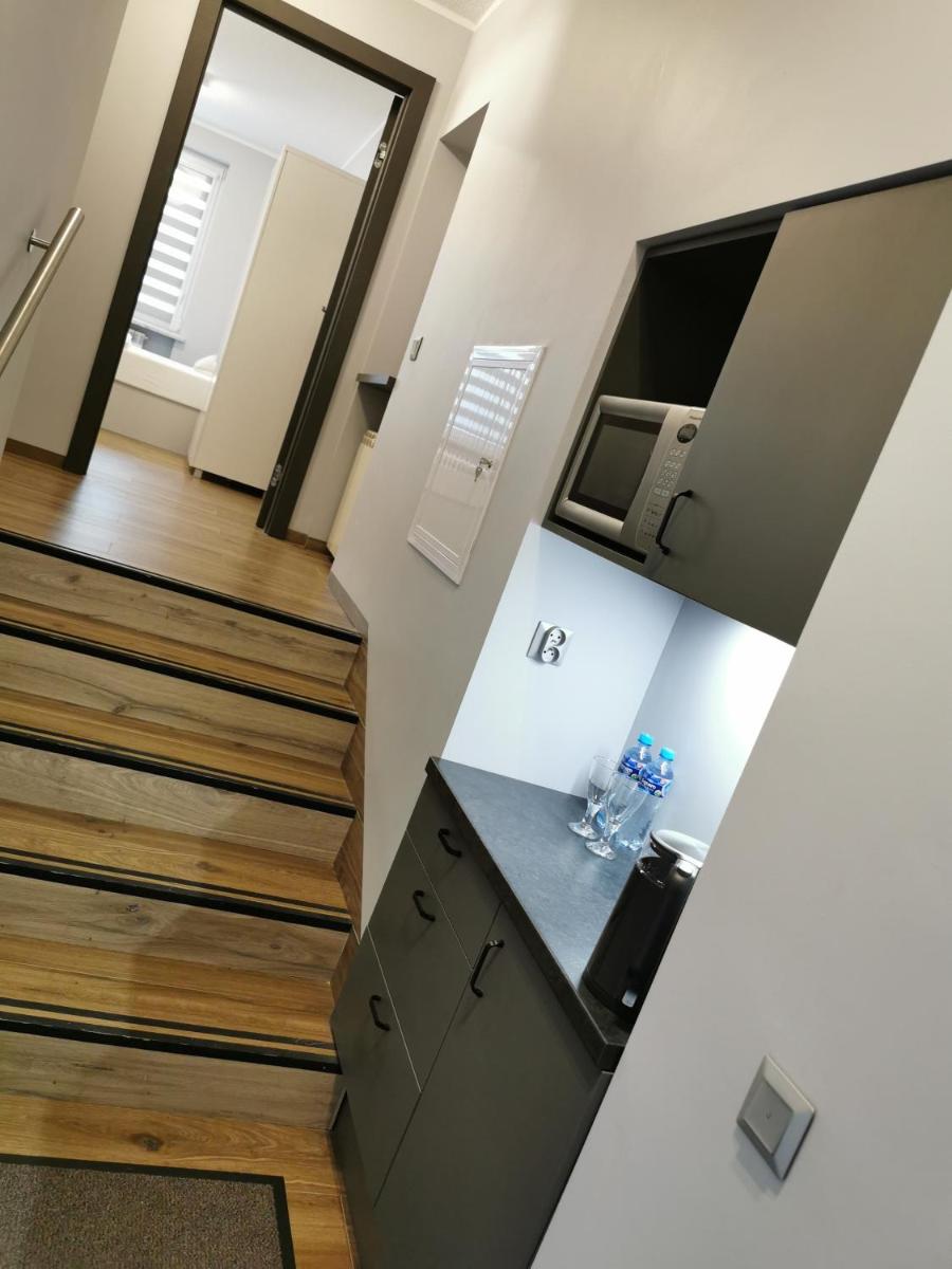 10 Bed And Breakfast - Housity