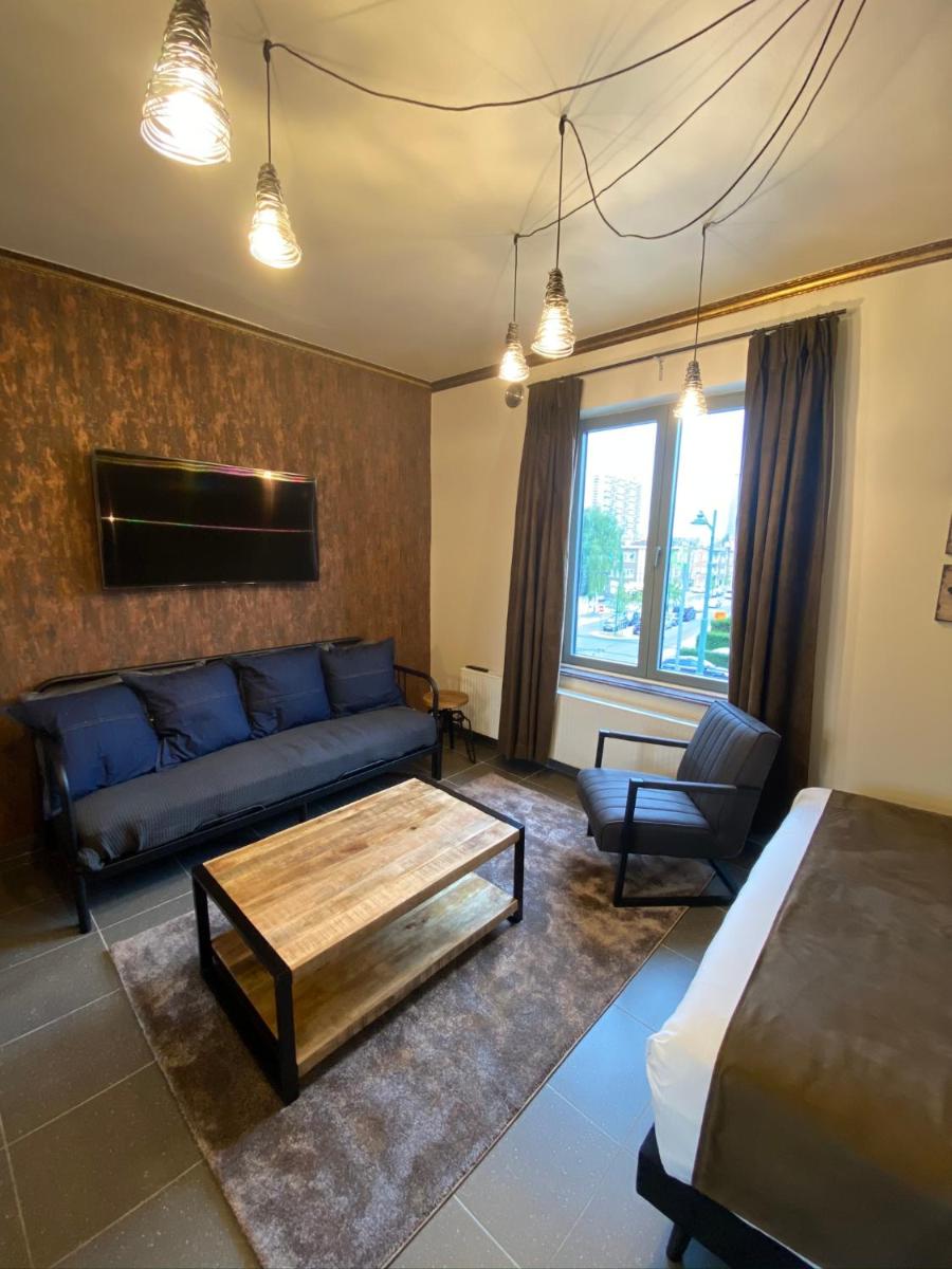 Suitetrails - J and R Brussels City Apartment