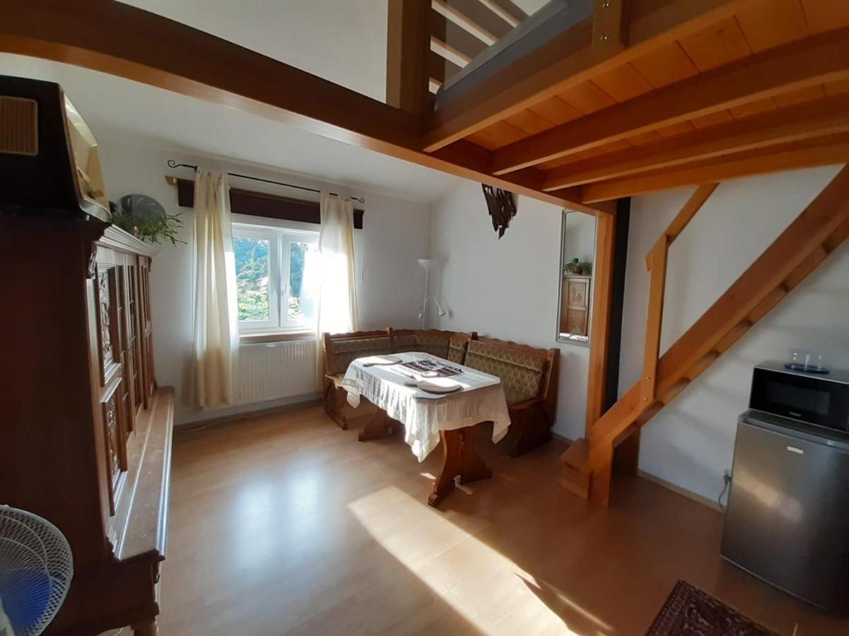 Apart - House - Housity
