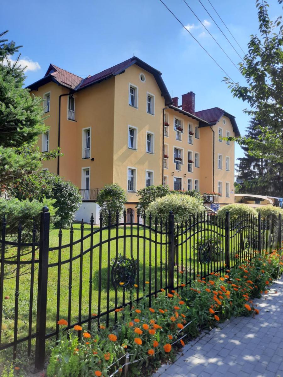 Ośrodek Wypoczynkowy Buenos Aires - Housity