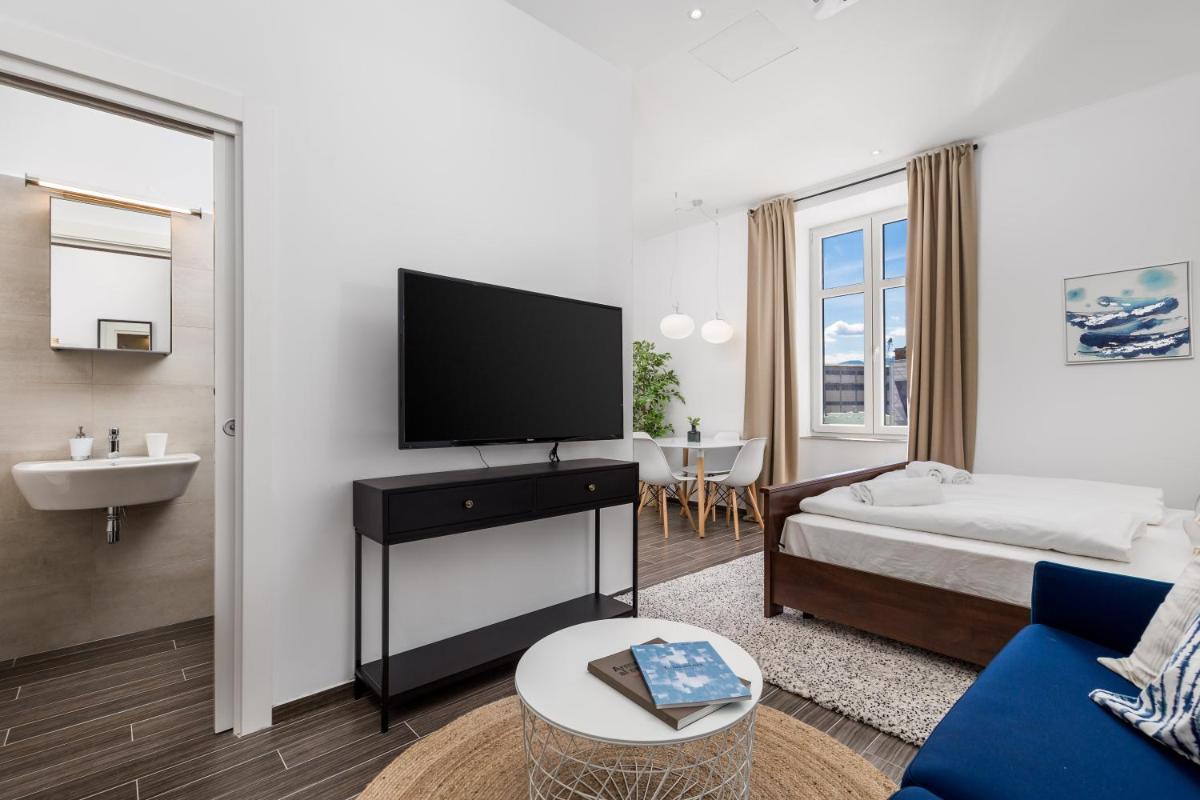 Apartments Harbour View - Housity