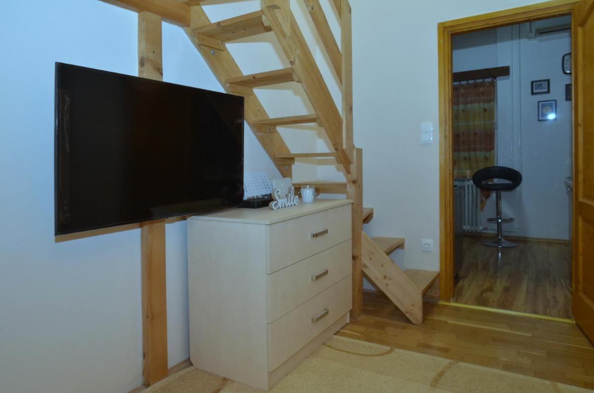 Adél Apartman - Housity