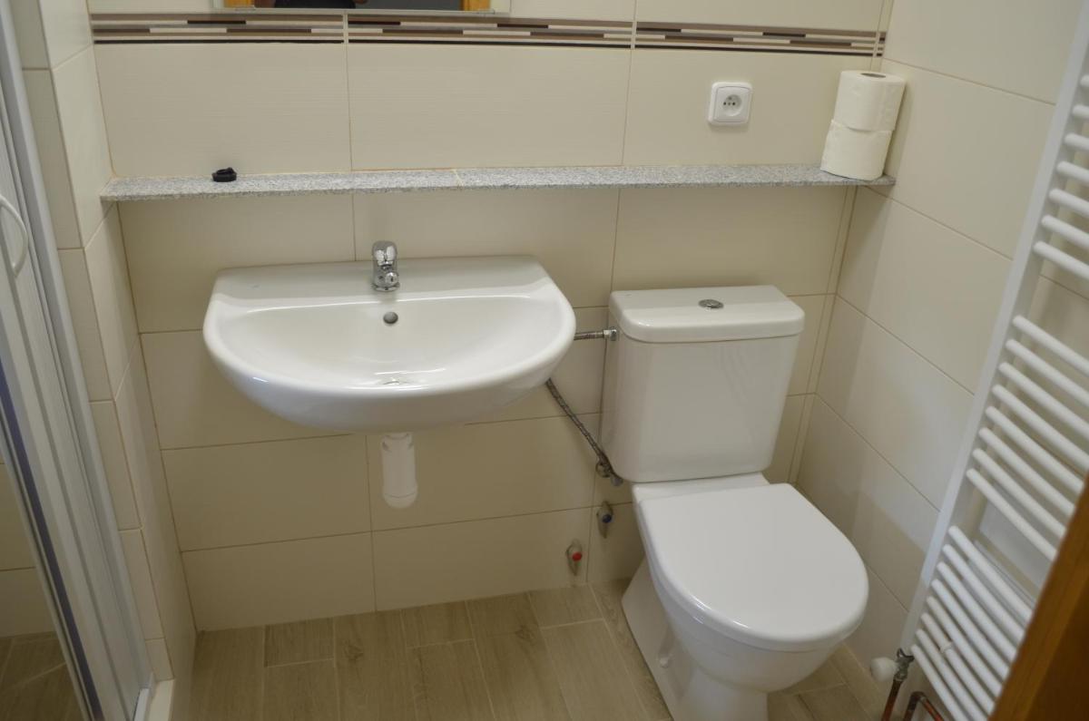 Apartmány Kosmonosy, Hradištská 181 - Housity