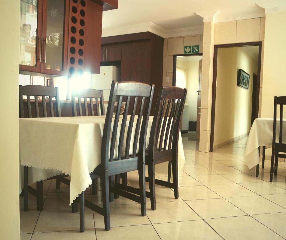 Sano Guesthouse - Housity