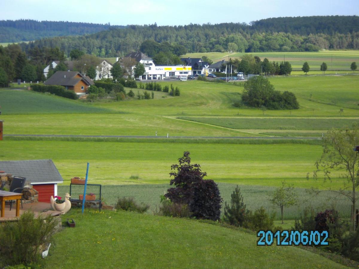 Ferienhaus - Vakantiehuis, Ferienwohnung, 100 qm, Rollmann, 54578 Nohn, Eifel- Nürburgring - Housity