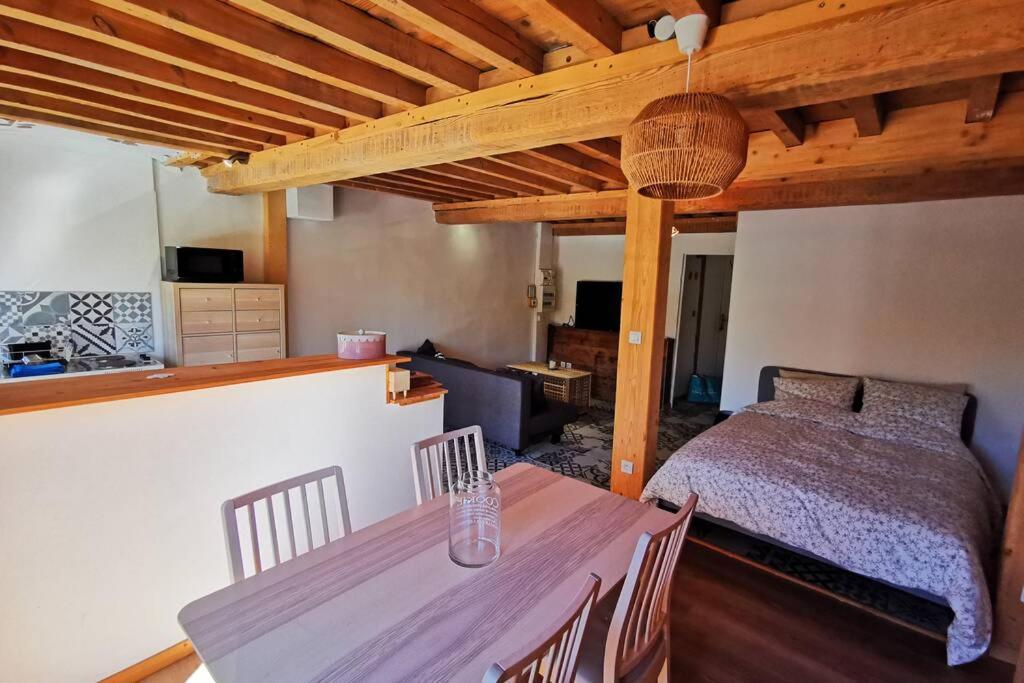 COSY WOOD - Housity