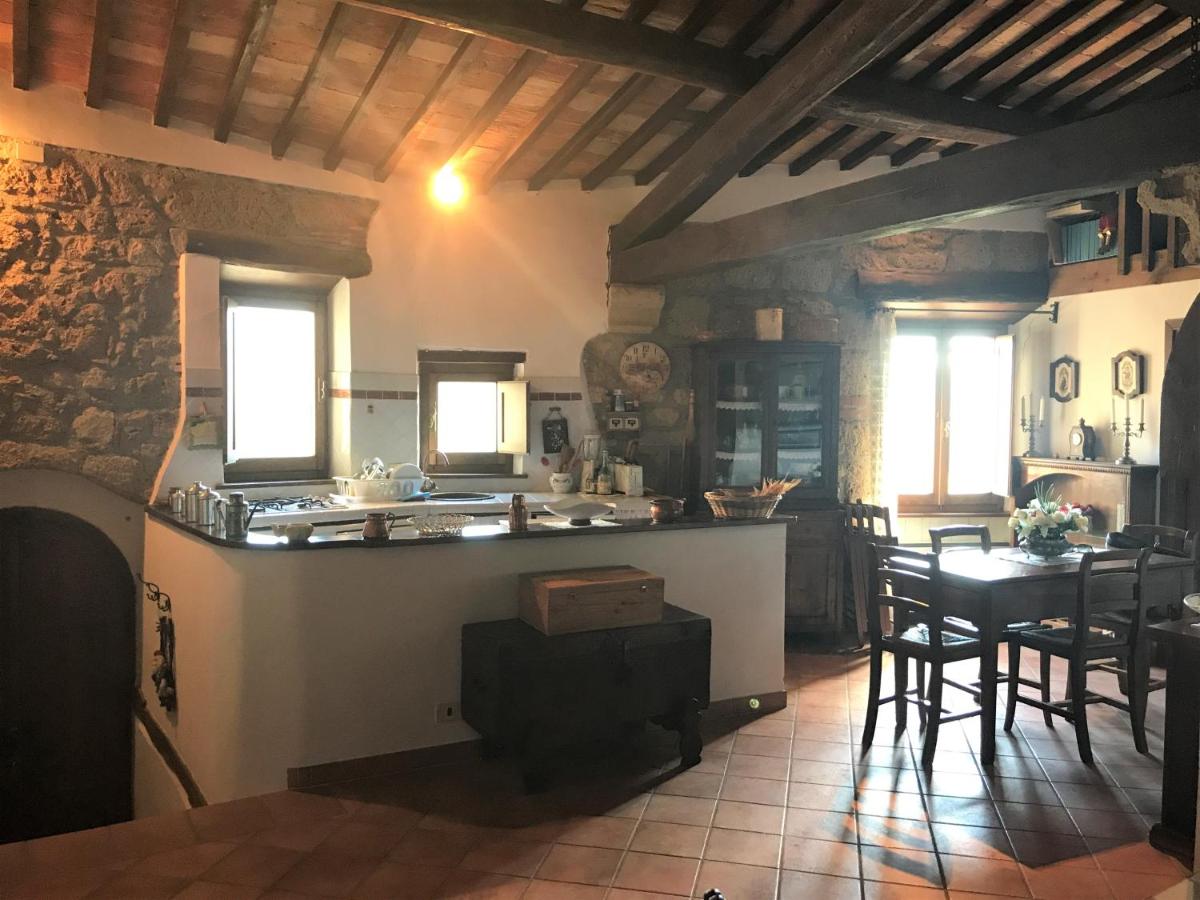 La Casa nel Tufo - Housity