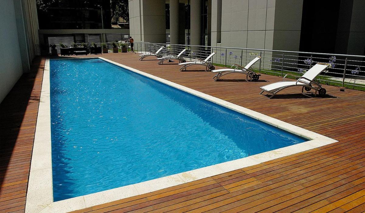 Suitetrails - Superb High End and High Rise Apartment Pool / Gym