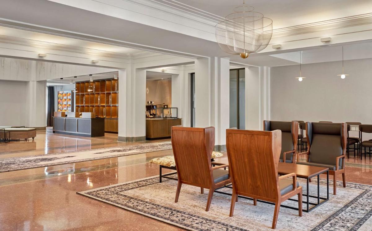 Hyatt Place Chicago Medical/University District - Housity