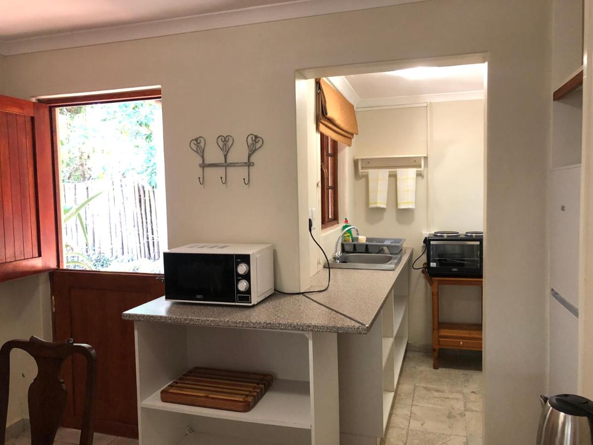 Salt Rock Manor - Housity