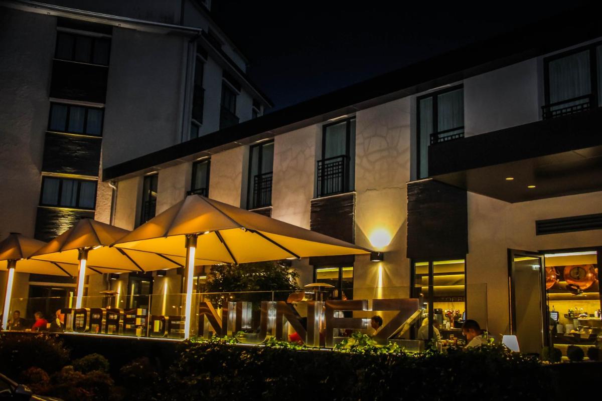 Hotel Torre de Núñez - Housity