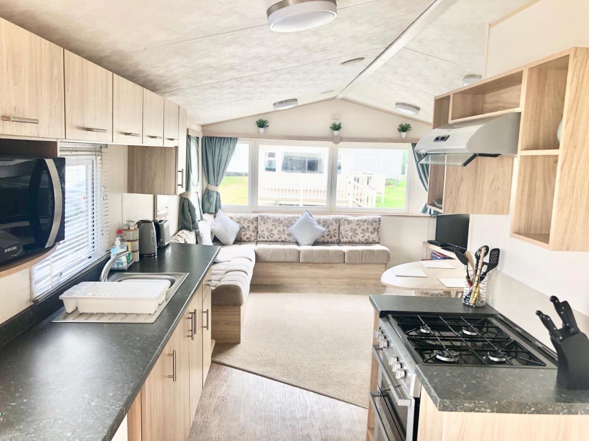 The Salsa Attractive accomodation at Tattershall Lakes - Housity