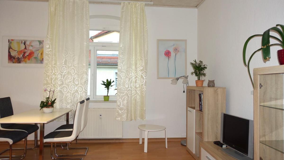 Pirna/Dohna, 2 R.-Wohnung in Mehrfamilienhaus - Housity