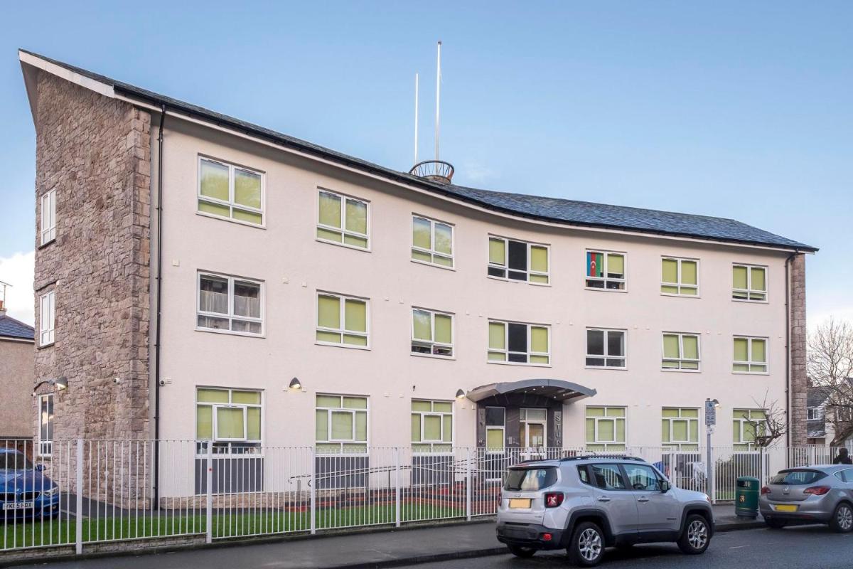 Modern Studios, BANGOR - SK - Housity