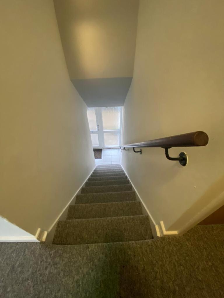Suitetrails - Large modern Beautiful 3 bedroom House - Free WiFi