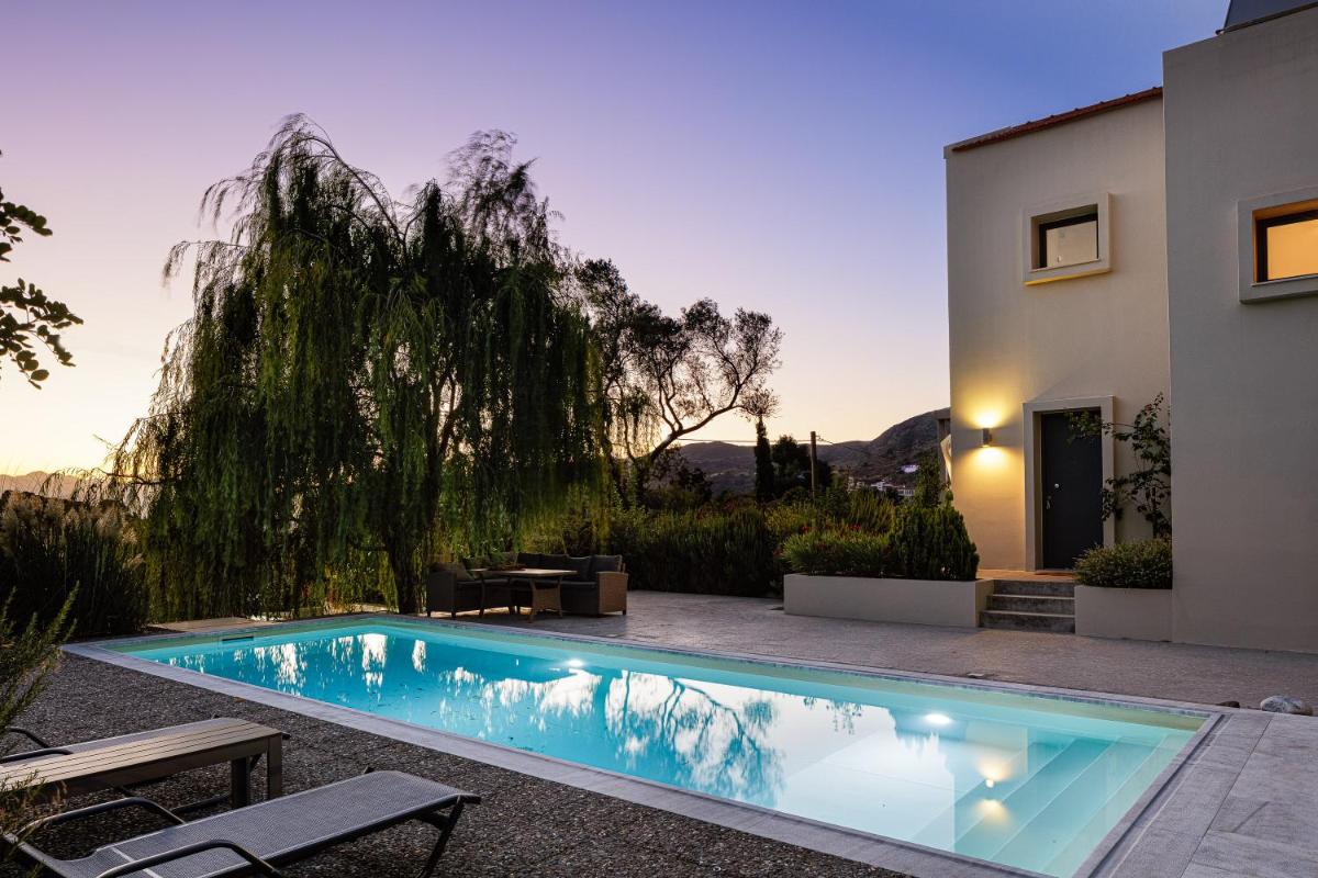 Suitetrails - Tessera Villa, majestic countryside, By ThinkVilla
