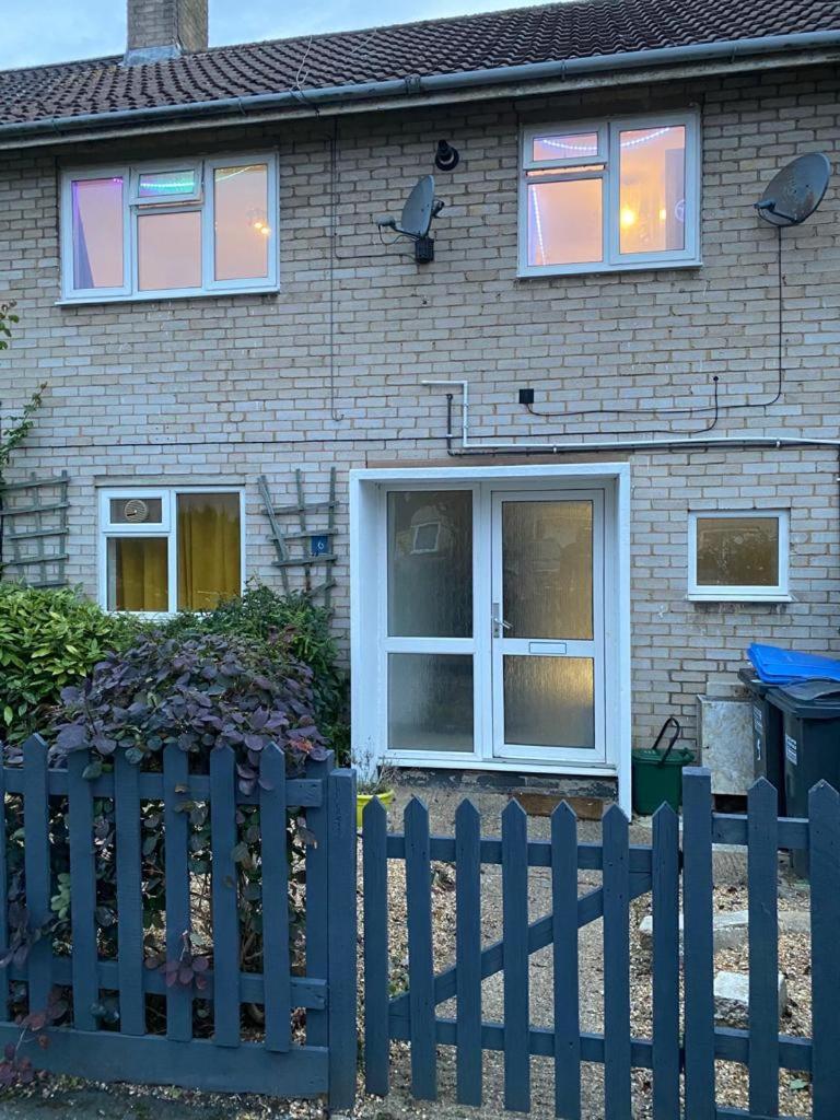 Suitetrails - Large modern Beautiful 3 bedroom House - Free WiFi