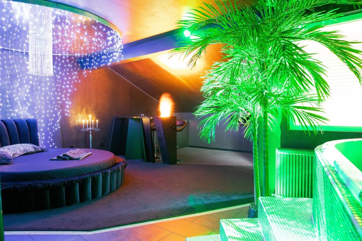 Excentric Studio 2 - Housity