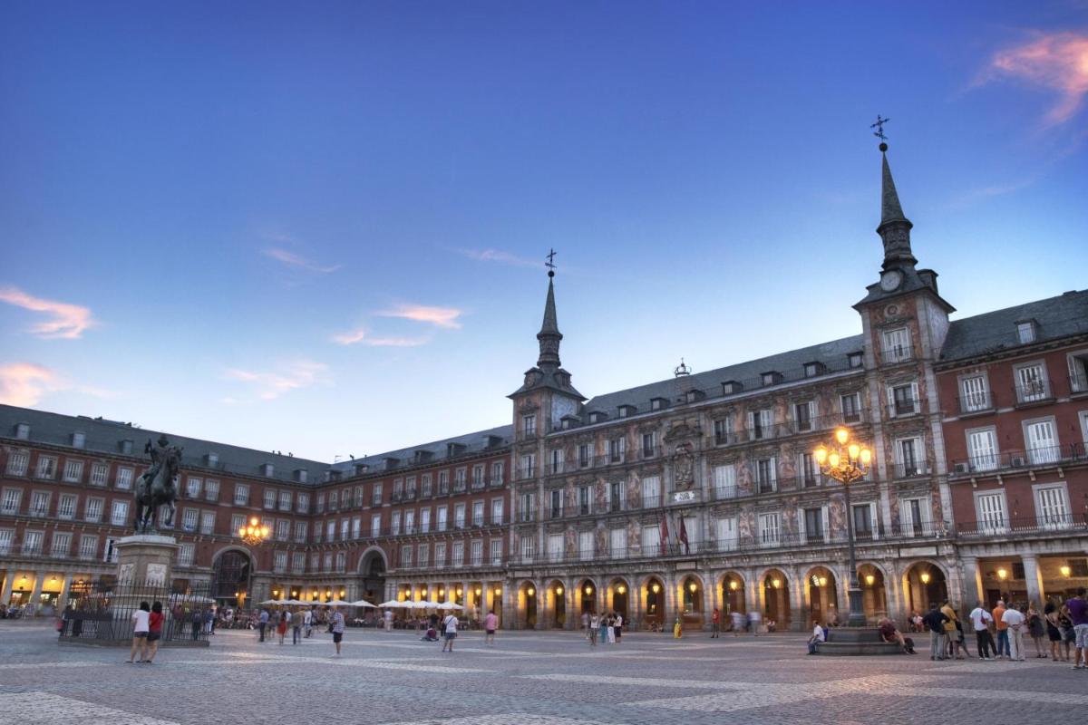 The Hat Madrid - Housity