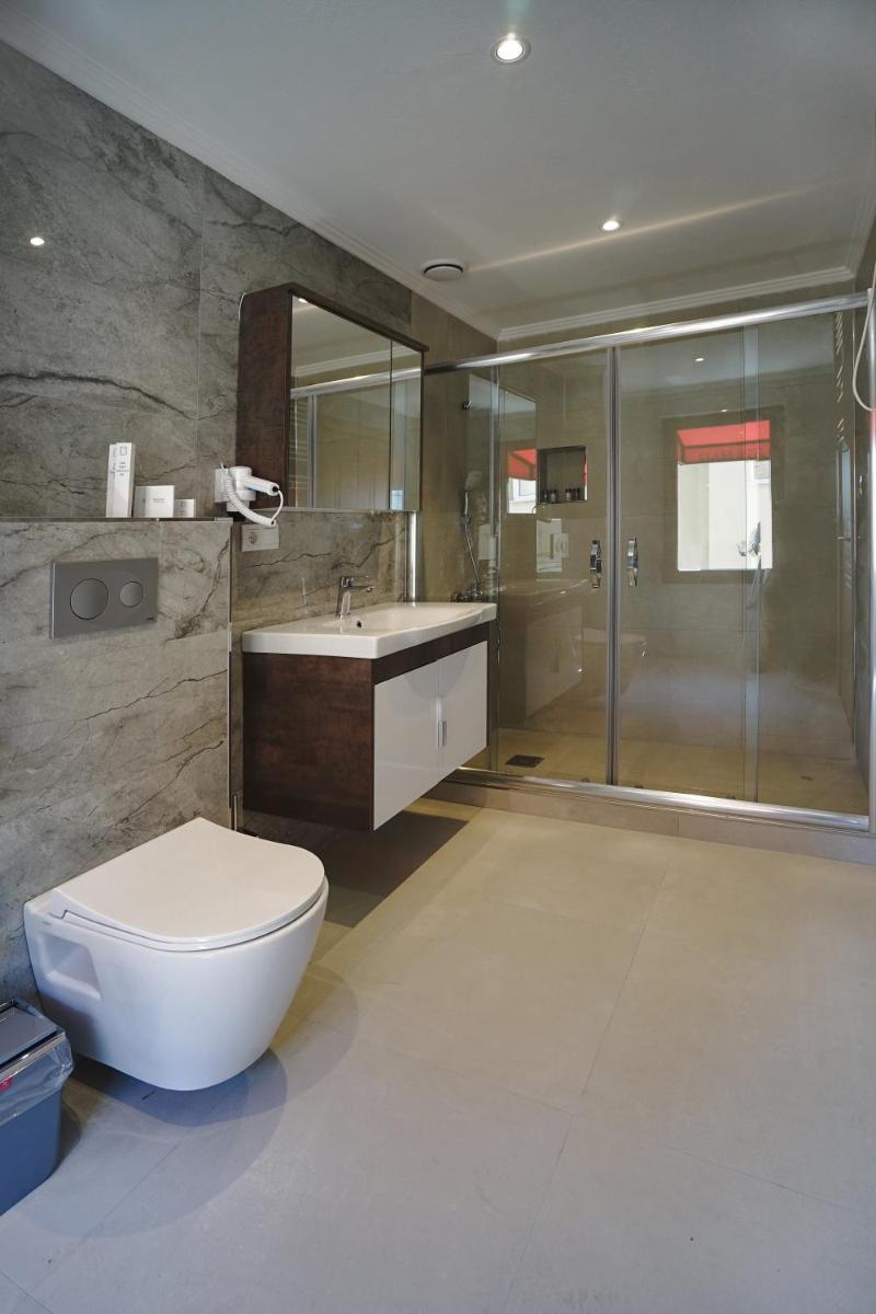 Class Hotel Bosphorus With Jacuzzi - Housity