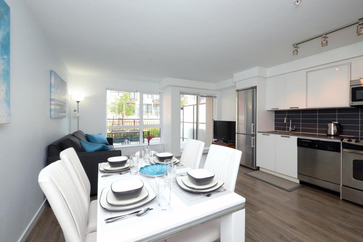 Gorgeous Old Town Condo with Patio and Parking! - Housity