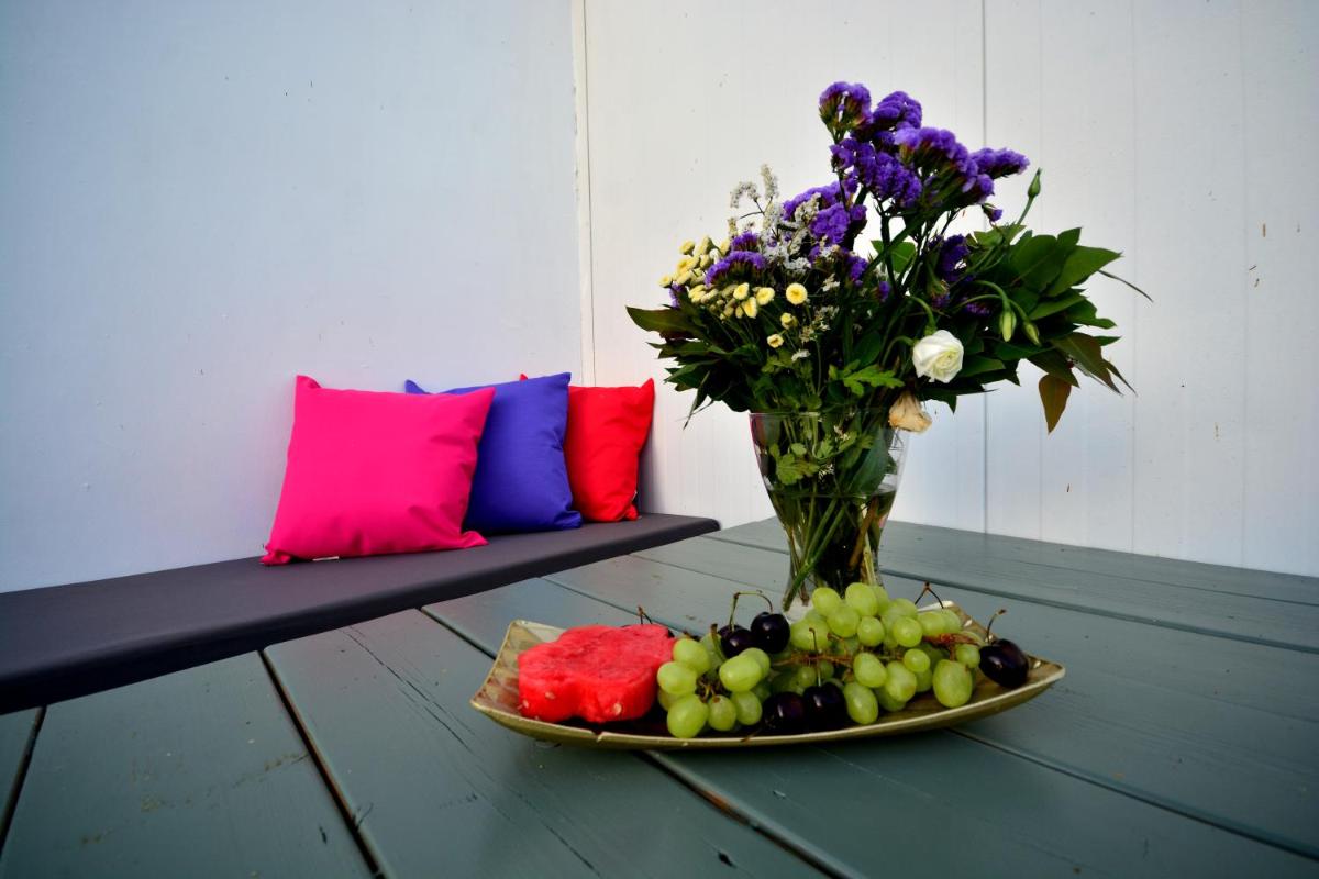 achzivacation STUDIO B - Housity