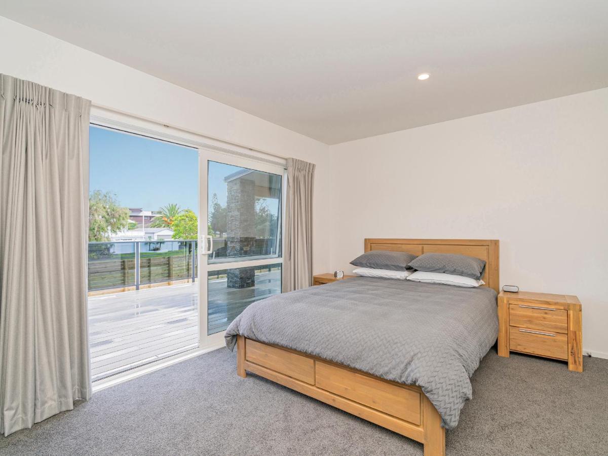 Suitetrails - The Sun Seeker's Retreat - Pauanui Holiday Home