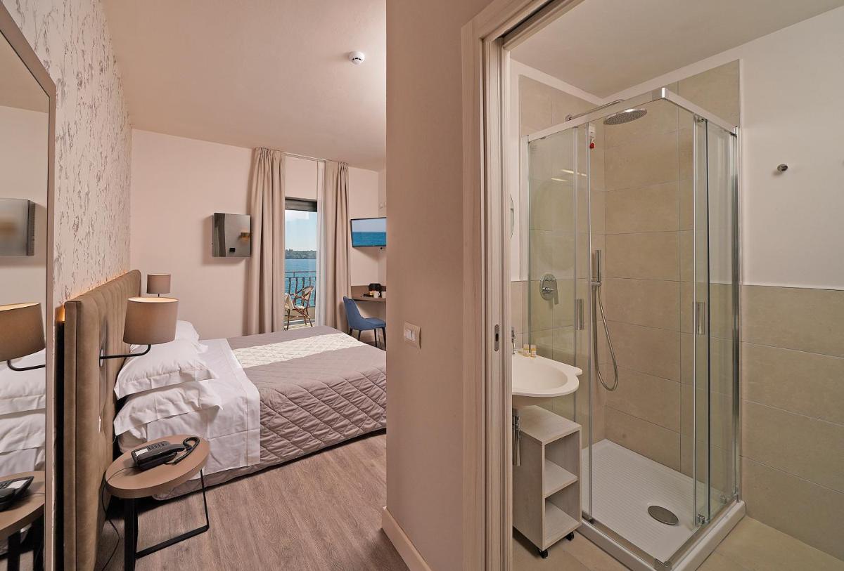 Hotel Du Lac Gardone Riviera - Housity