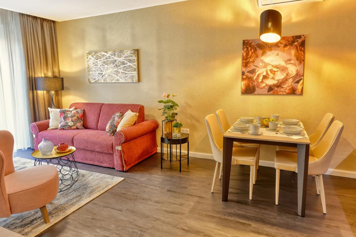 Suitetrails - Club Luxury Apartman