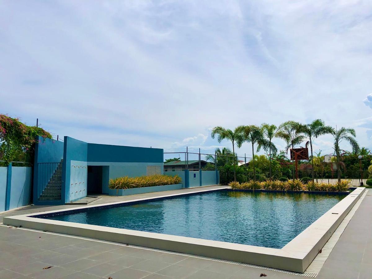 Condo w/ Balcony Near Mactan International Airport - Housity