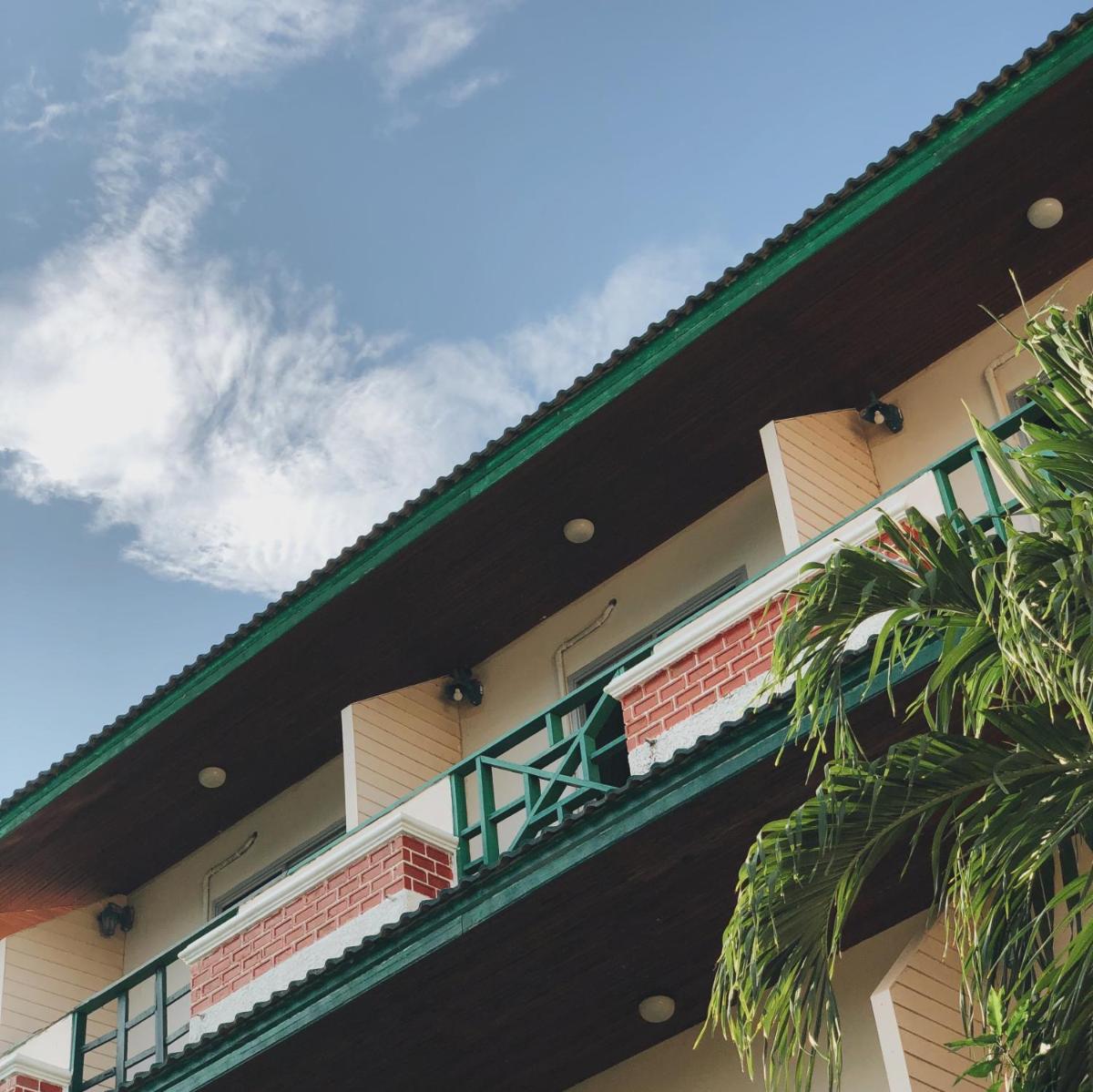 Phusuay Namsai Resort - Housity