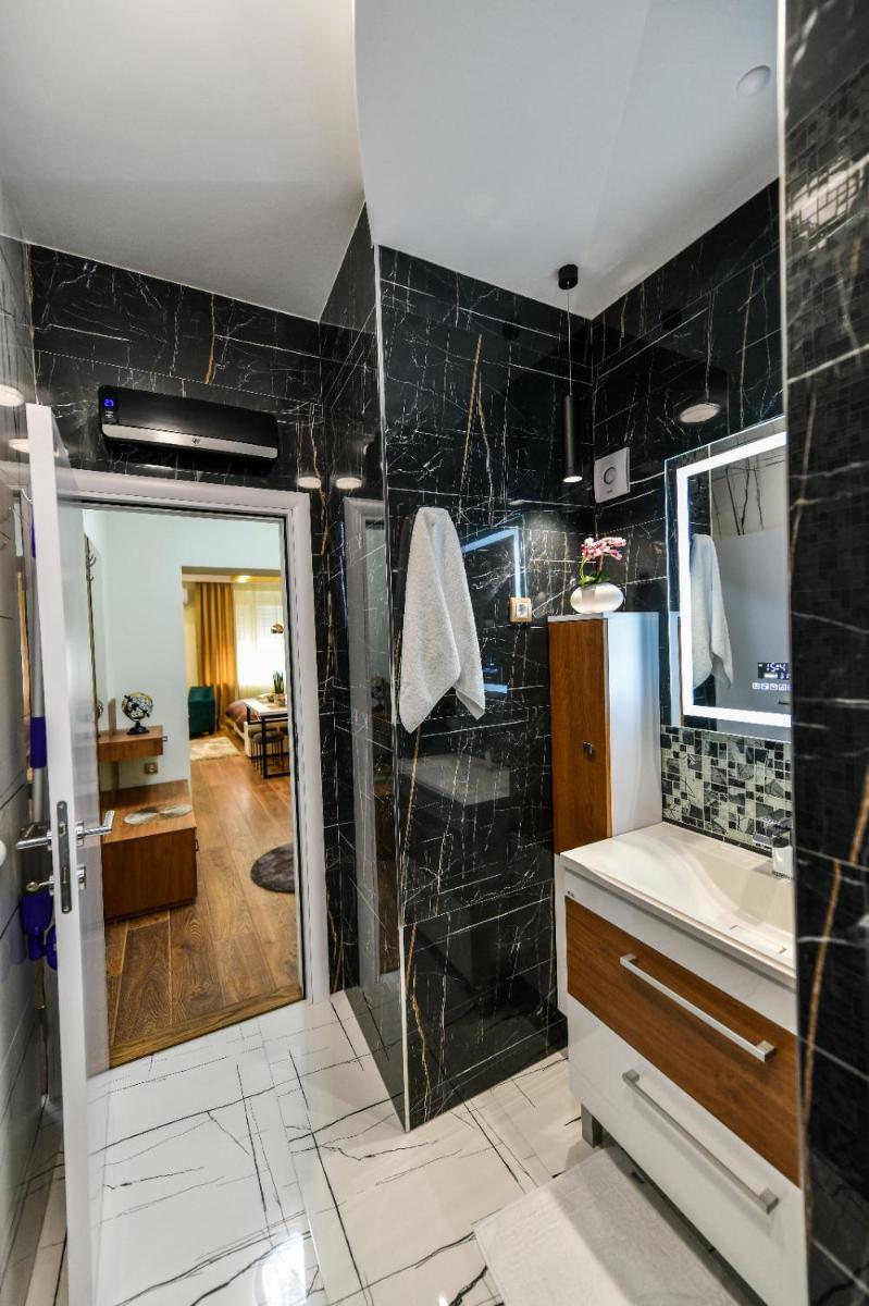 Bane Apartmani 2 - Housity