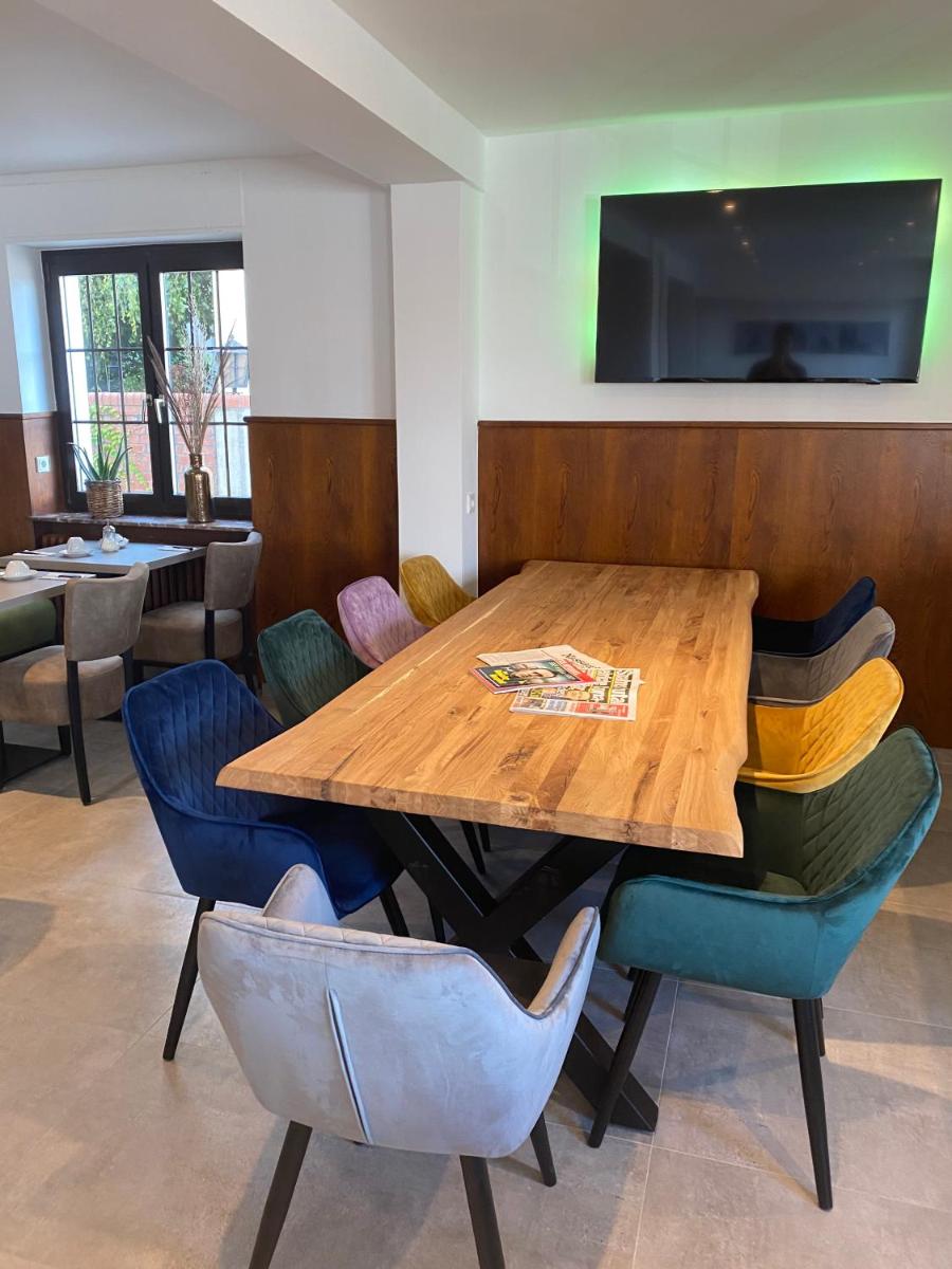 Hotel B4 - Housity