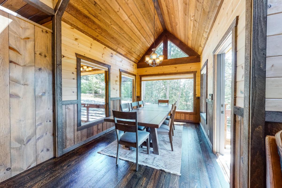 Whispering Woods - Housity