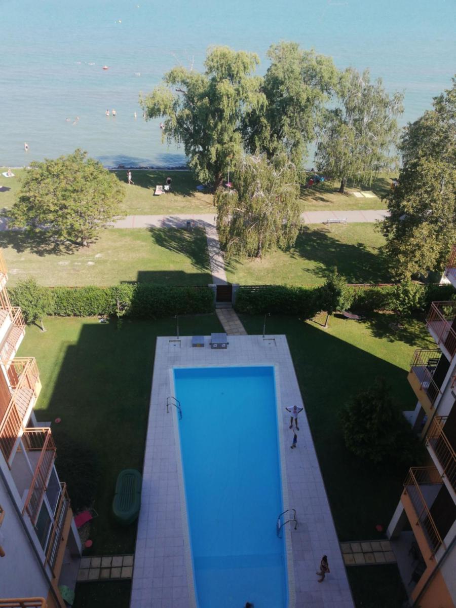 Viktória Apartman Lux White Siófok - Housity