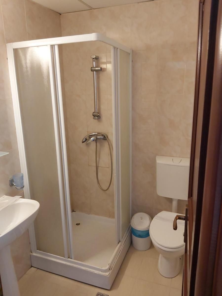HOTEL RIVER - Housity
